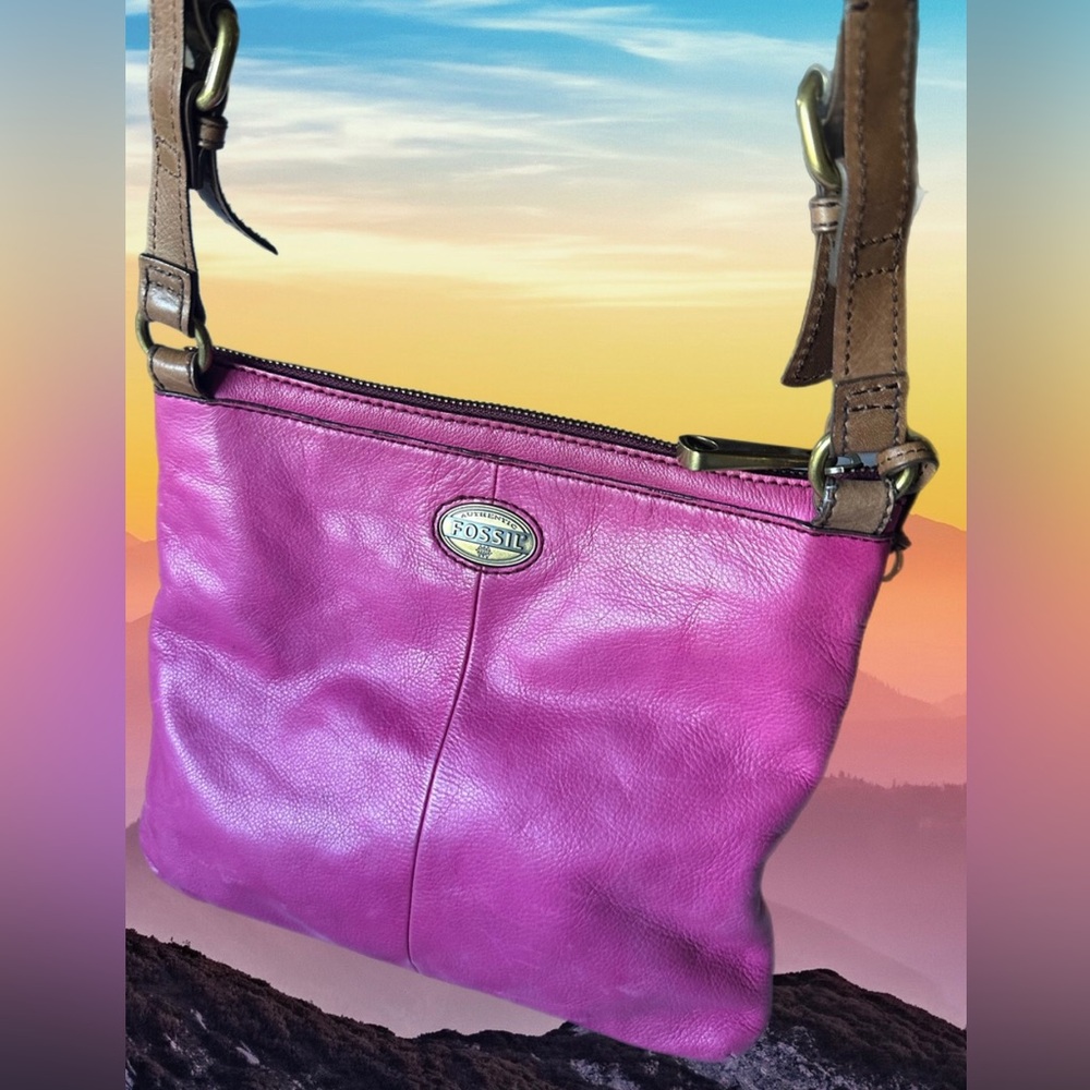 FOSSIL Fuchsia Pebbled Leather “Explorer” Swing Crossbody Bag